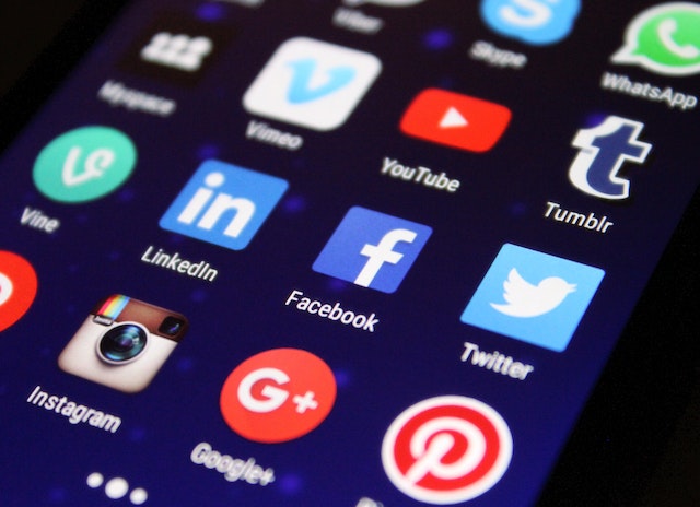 Social media apps likes kopen
